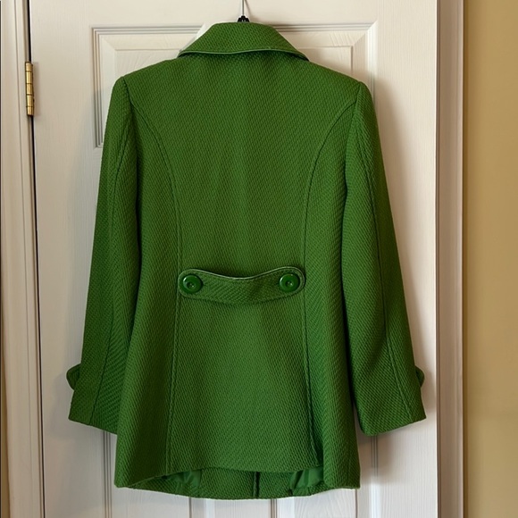 Green jacket - Picture 2 of 2